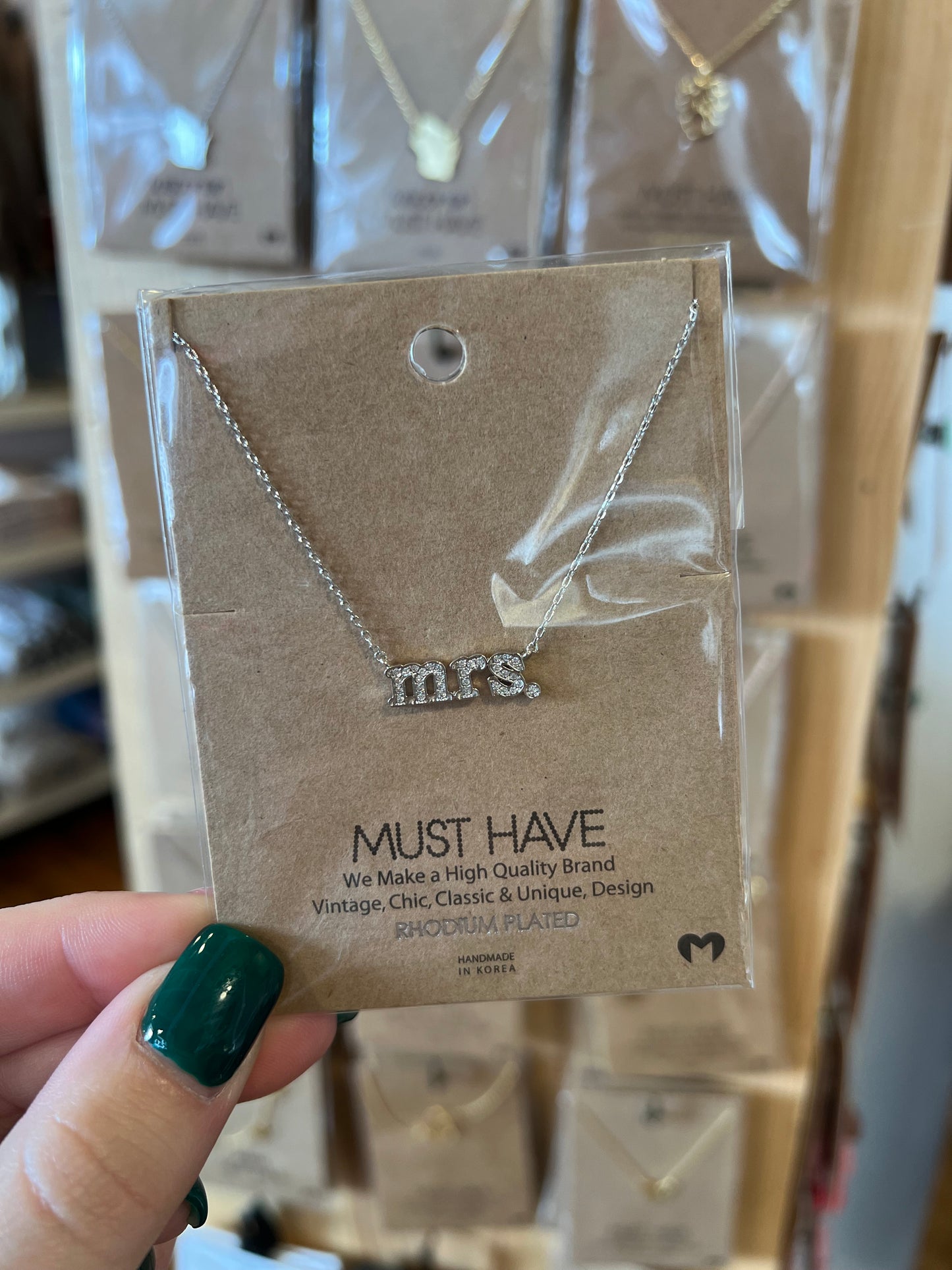 Mrs. Necklace