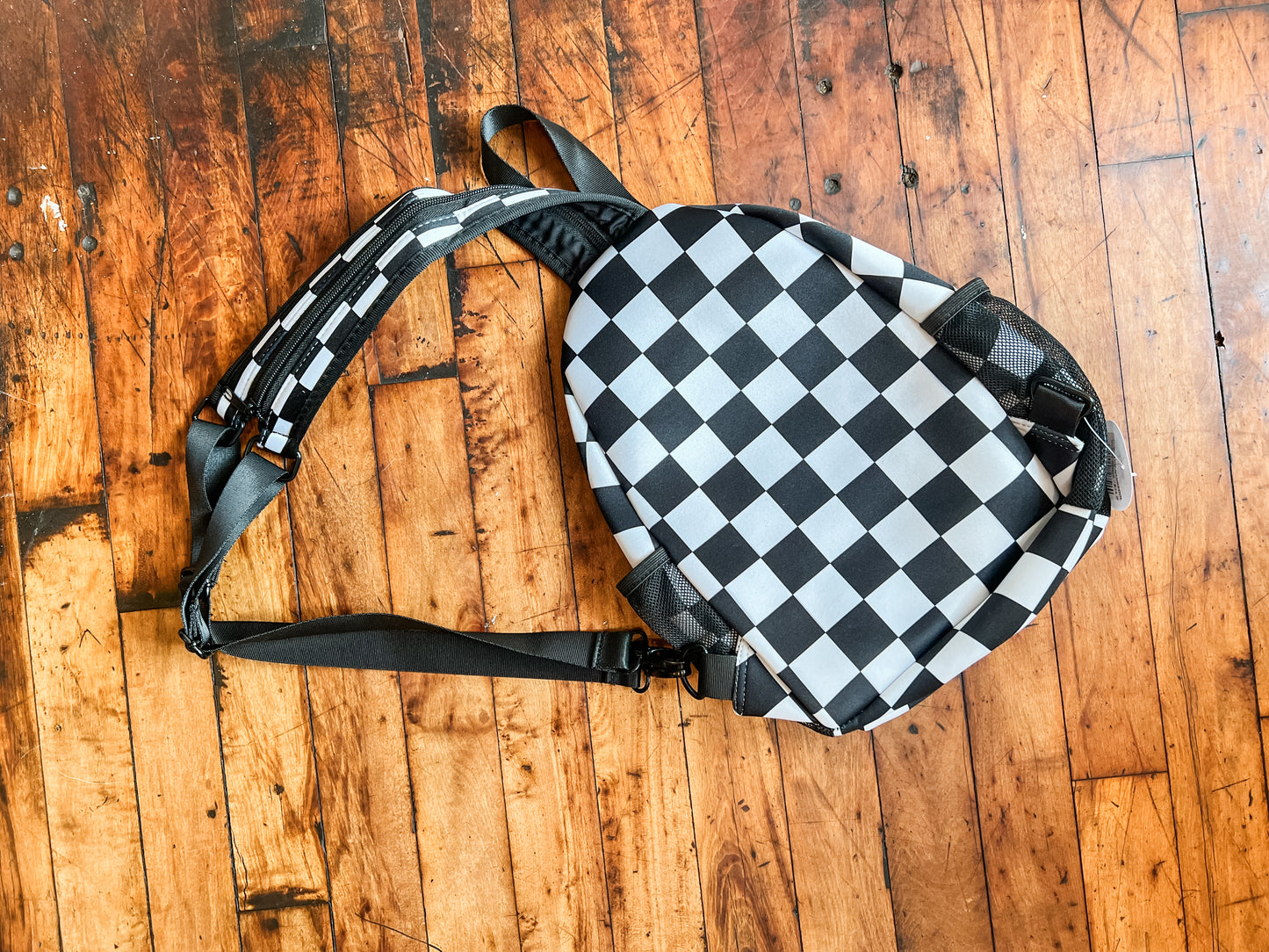 The Neo Crossbody