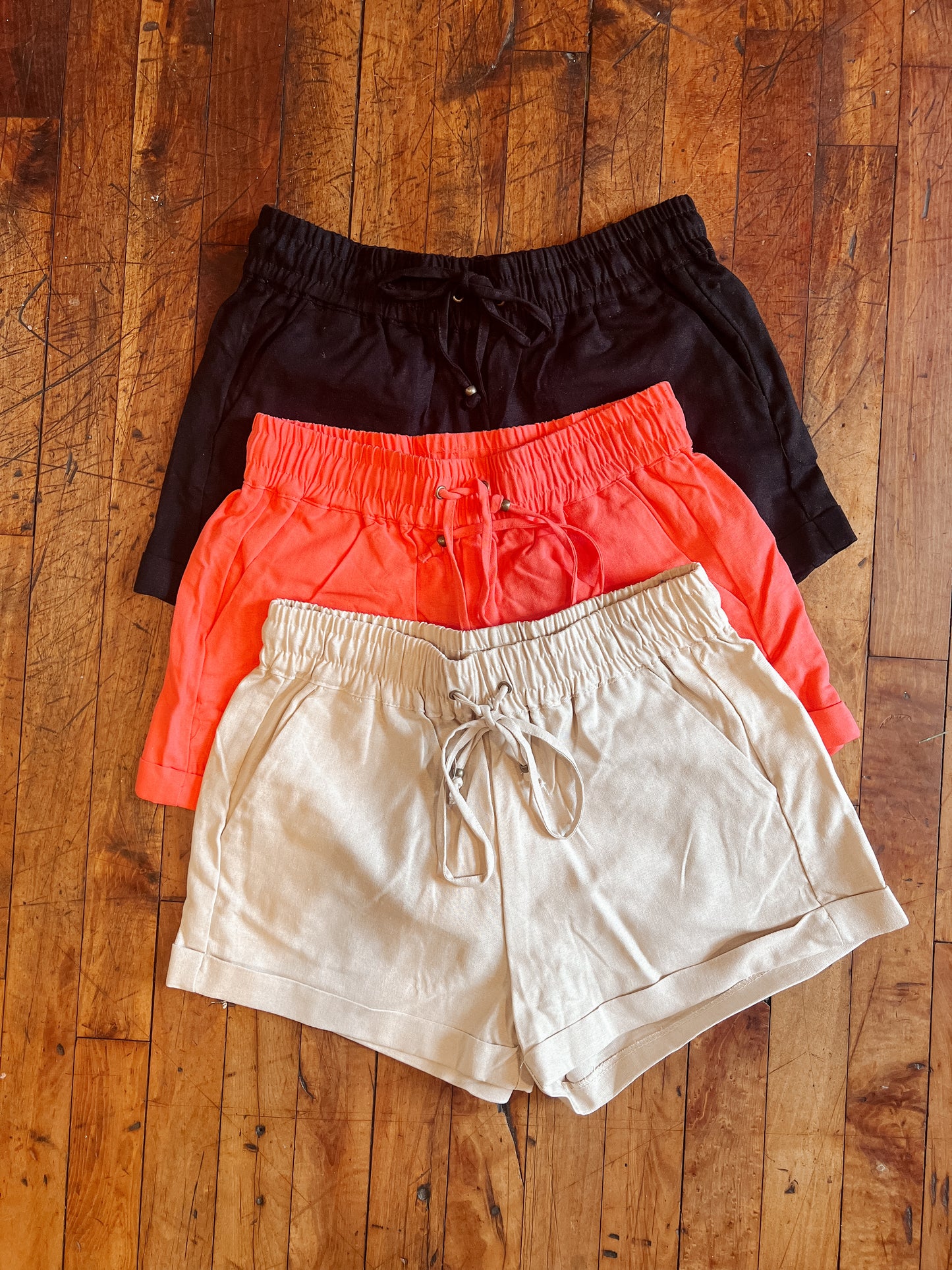 Mid Rise Linen Shorts