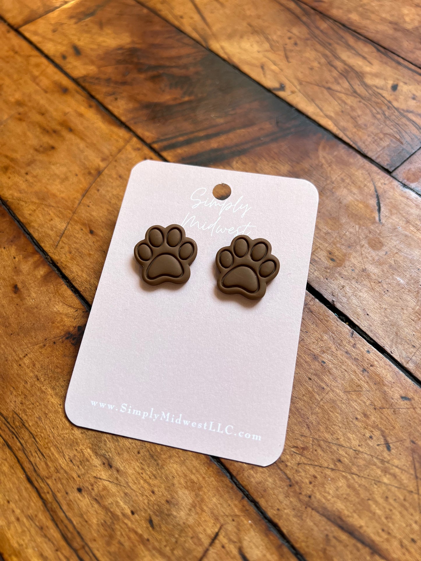 Brown Paw Stud