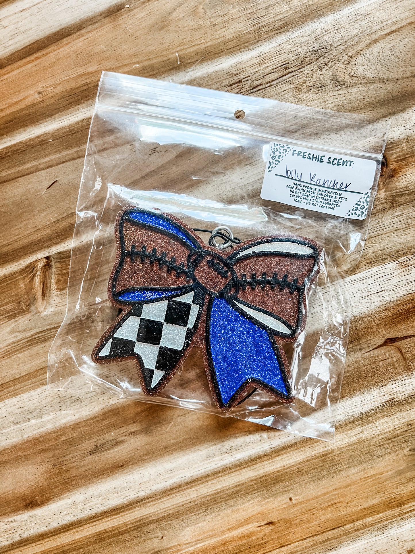 Checkered Bow Freshie