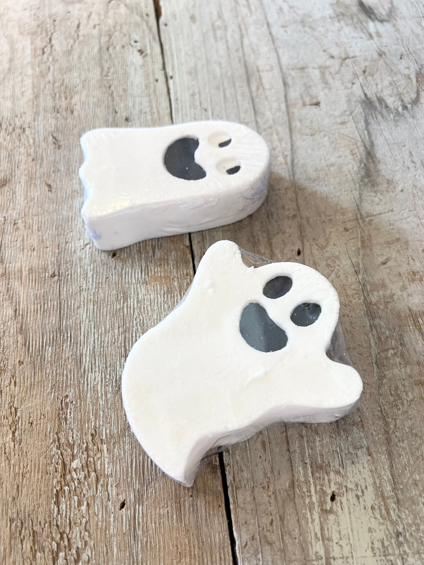 Ghost Bath Bomb